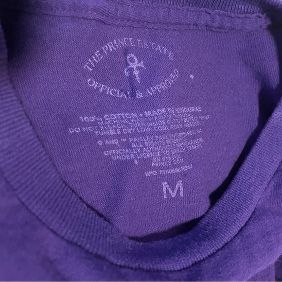 The Prince Estate Official & Approved Purple Rain Purple T-Shirt, Size M - Picture 5 of 5